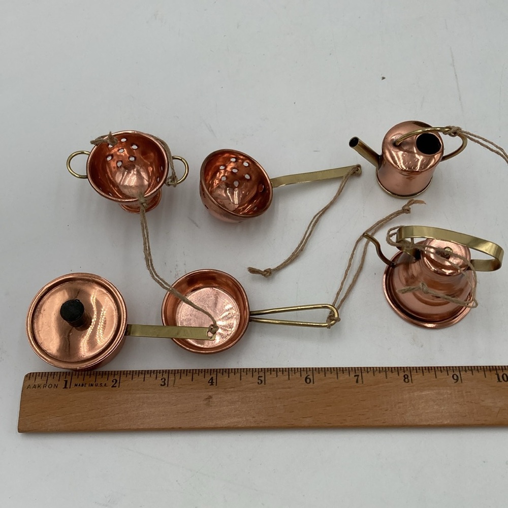 Miniature Copper Cookware Ornaments - Picture 2 of 7
